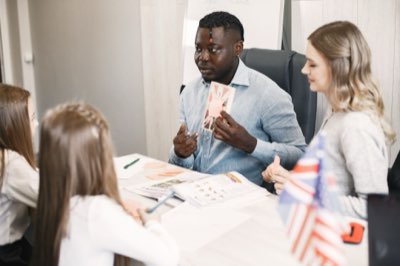 Come sviluppare competenze interculturali per la vita all'estero